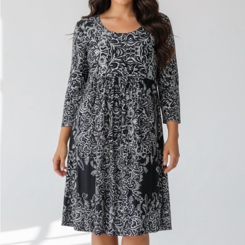 Elegant Black And White Print Dress